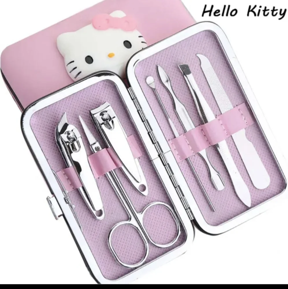 🆕 📢📢 Last One...Hello Kitty Manicure Set. 💅